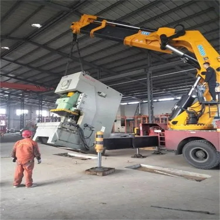 围场县80吨折臂吊车出租附近电话