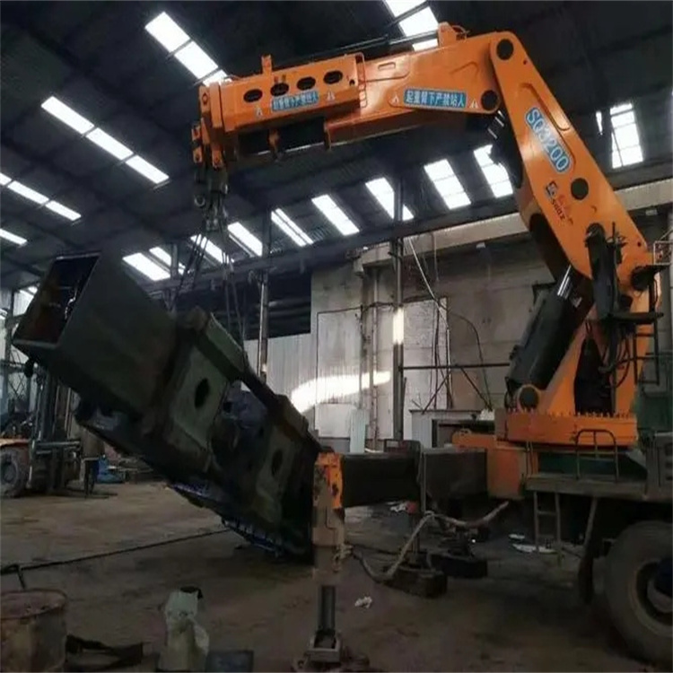 围场县130吨折臂吊车出租吊机租赁附近电话